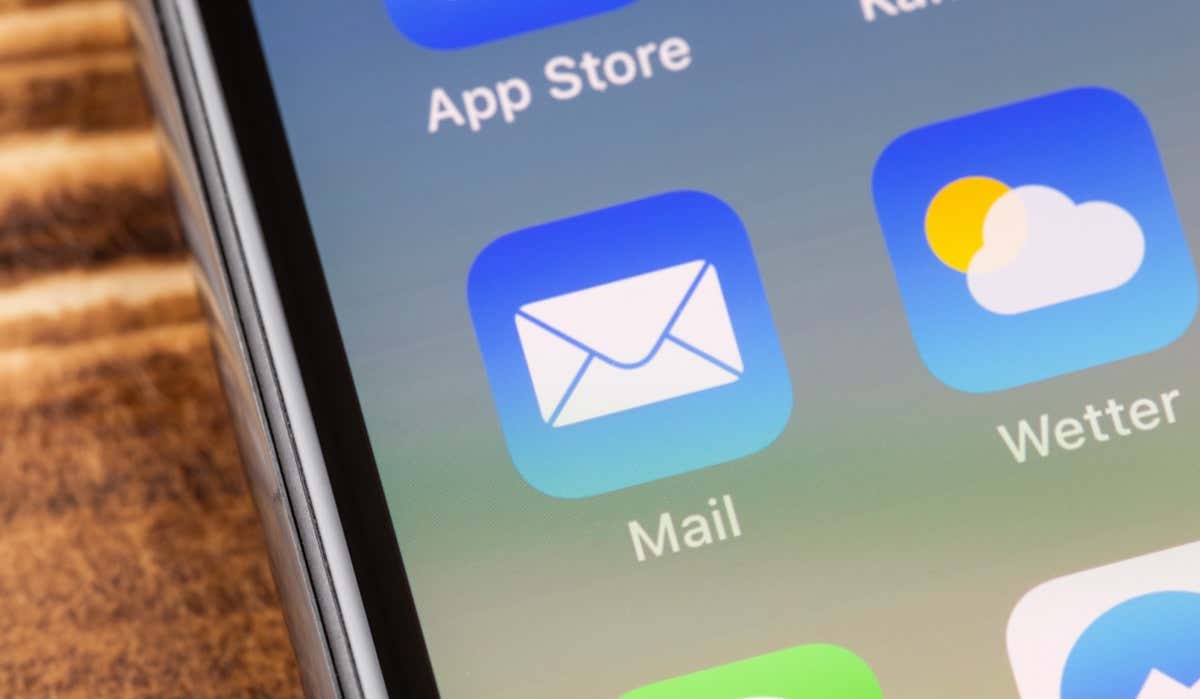 How to get your iPhone to receive emails instantly using Push